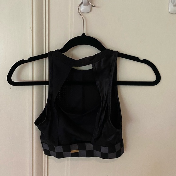 Alala Blocked Pyramid Shiny Jersey Mesh Combo High-Impact Sports Bra - Picture 6 of 8